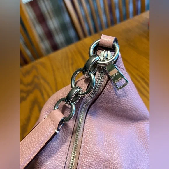 Authentic Coach pastel Pink Leather Hobo Bag and matching zip around wallet EUC - Picture 8 of 13